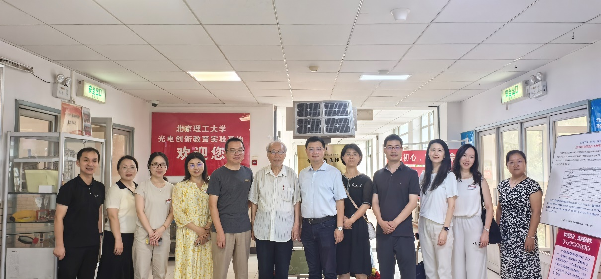 杂志社2.png
